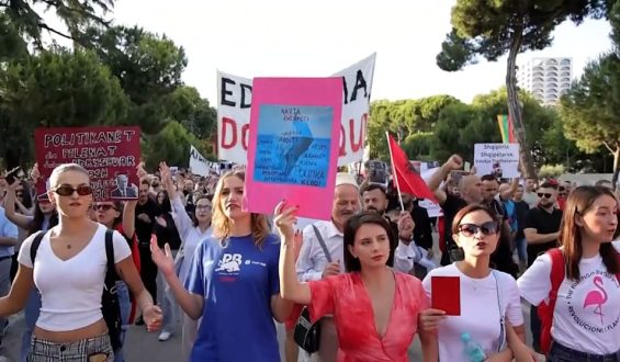 Proteste in Albanien gegen Luxus-Resort-Pläne
