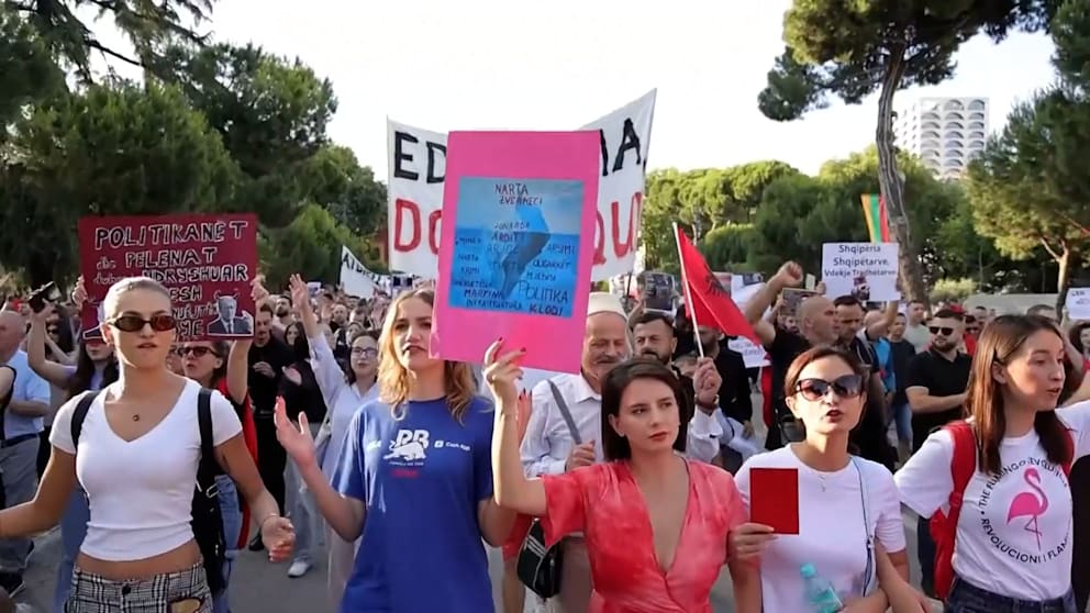 Proteste in Albanien gegen Luxus-Resort-Pläne