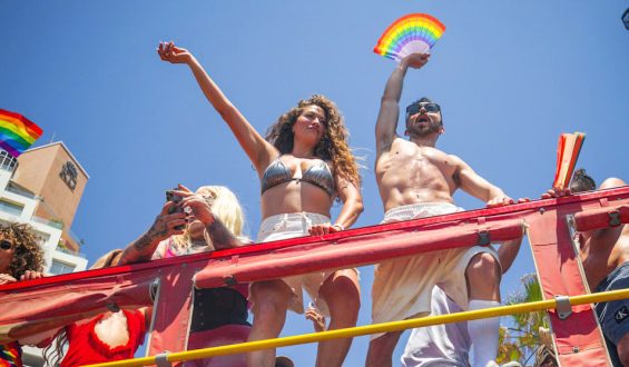 Tausende feiern in Tel Aviv: Größte Pride-Parade im Nahen Osten