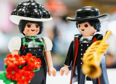 Playmobil verlagert Produktion ins Ausland: Auswirkungen und Reaktionen