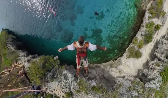Stuntman bricht 18-Meter-Weltrekord im ‘Assassin’s Creed’ Sprung