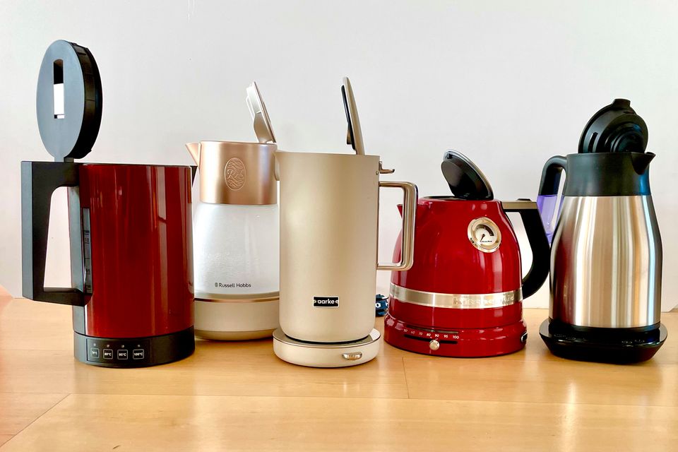 Detaillierter Test von kabellosen Wasserkochern – Aarke, Ritter, KitchenAid, Gastroback und Russell Hobbs im Vergleich