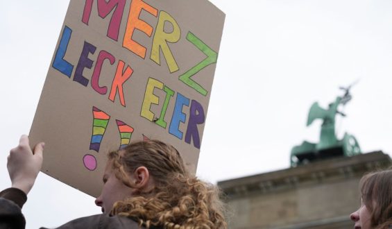 Debatte um Reform des Strafrechts wegen Politiker-Beleidigungen
