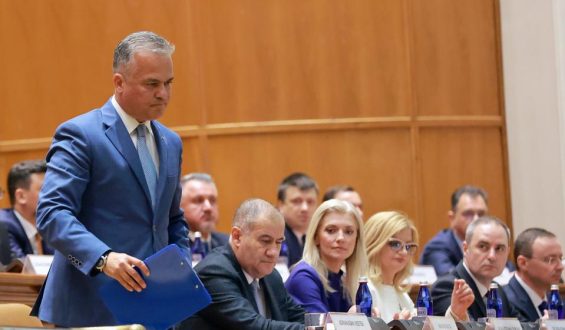 Politische Krise in Rumänien verlängert sich: Adrian Vestea als Regierungschef abgelehnt