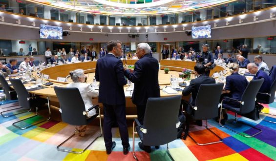 Ergebnisse des EU-Gipfels: Einigkeit und Kontroversen