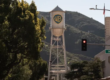 Klage gegen Warner-Übernahme durch Paramount Skydance erwartet