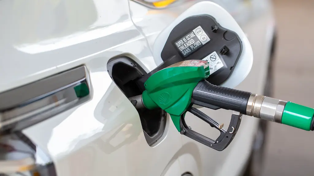 Analyse des Tankrabatts: Auswirkungen auf Diesel und Superbenzin