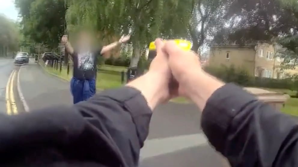 Polizei setzt modernen Taser ein: 60-Jähriger außer Gefecht gesetzt