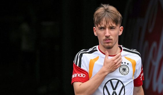 Emotionale Szenen im DFB-Teamhotel nach Karls WM-Aus