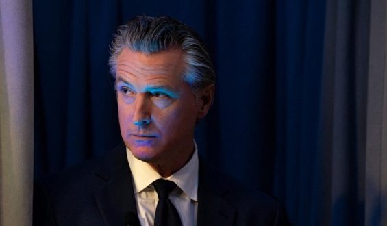 Newsom beschuldigt Trump politisch motivierter Ermittlungen