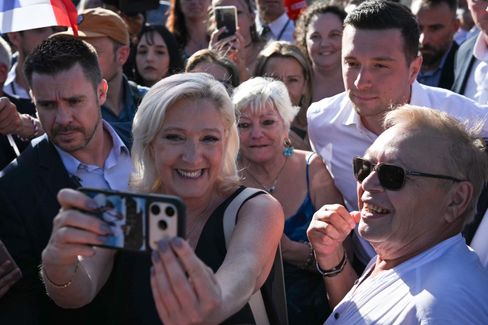 Unsichere Zukunft von Marine Le Pen bei der Präsidentschaftswahl