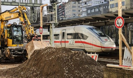 Deutsche Bahn meldet Gewinnzuwachs, aber Herausforderungen bleiben