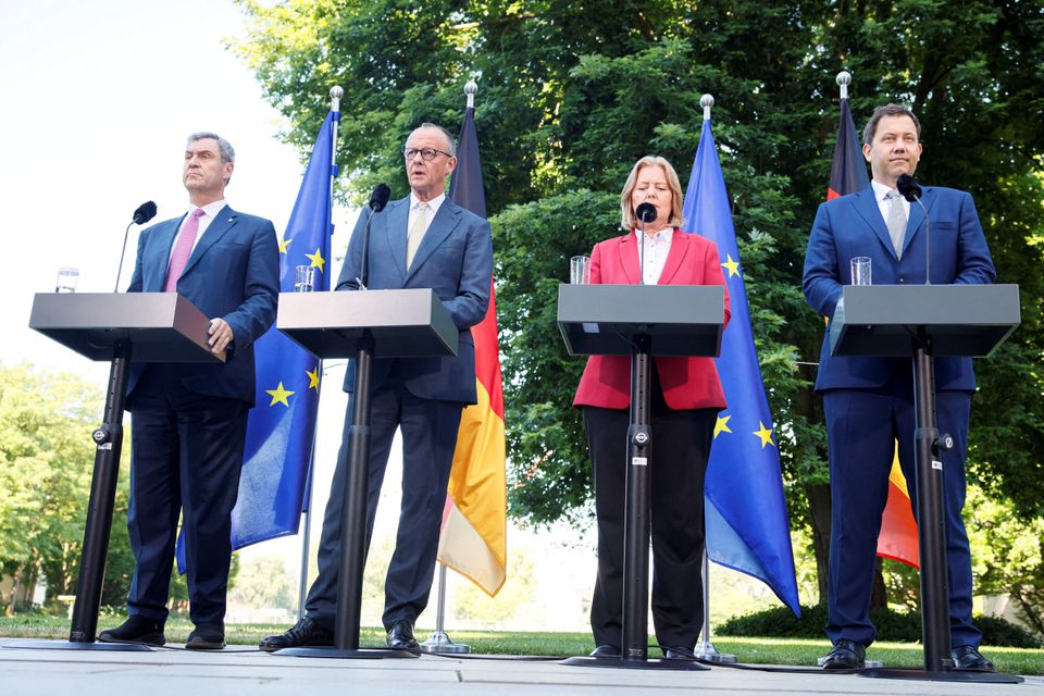 Regierung strebt Wirtschaftsaufschwung durch Reformen an