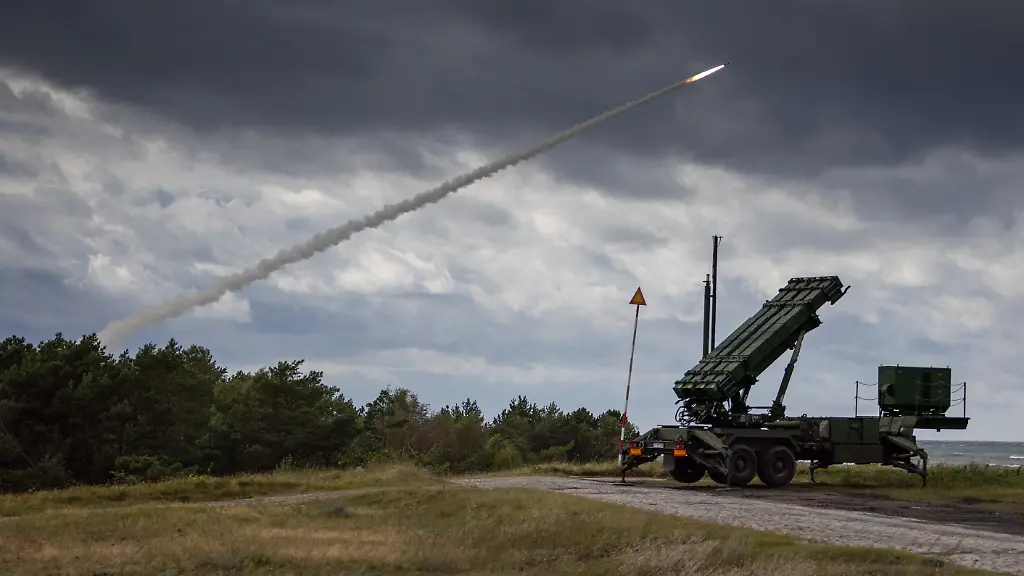 Polens innenpolitischer Streit über Patriot-Raketenlieferungen an die Ukraine