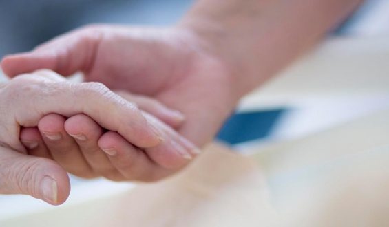 Frankreich diskutiert über begleitete Sterbehilfe