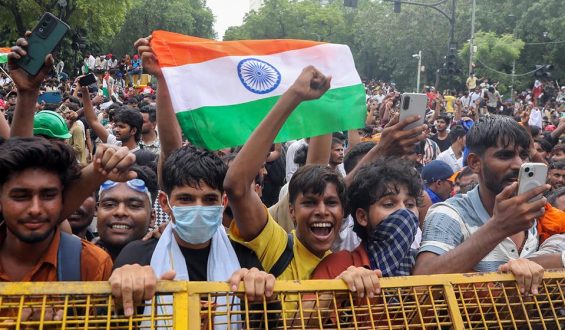 Indiens Bildungsminister tritt nach Massenprotesten zurück