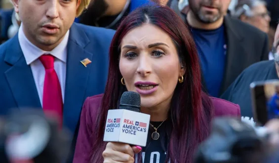Laura Loomers Wandel: Vom Moskaus Sprachrohr zu Selenskyjs Gesprächspartnerin
