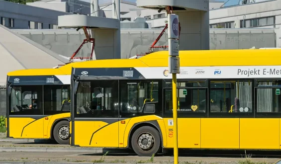 BVG muss Werbung für Nius zulassen