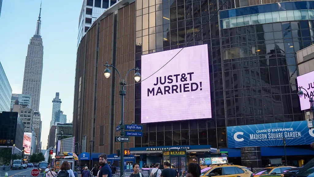 Überreste von Taylor Swifts Hochzeit: Verkauf durch New Yorker Künstler
