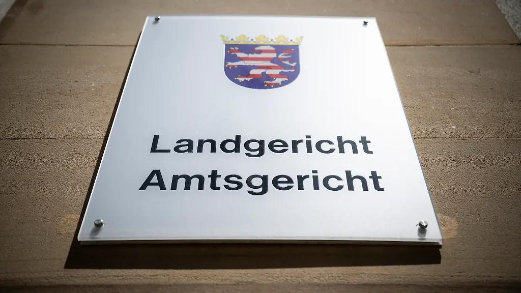 Mann wegen Mordes an Ehefrau zu lebenslanger Haft verurteilt