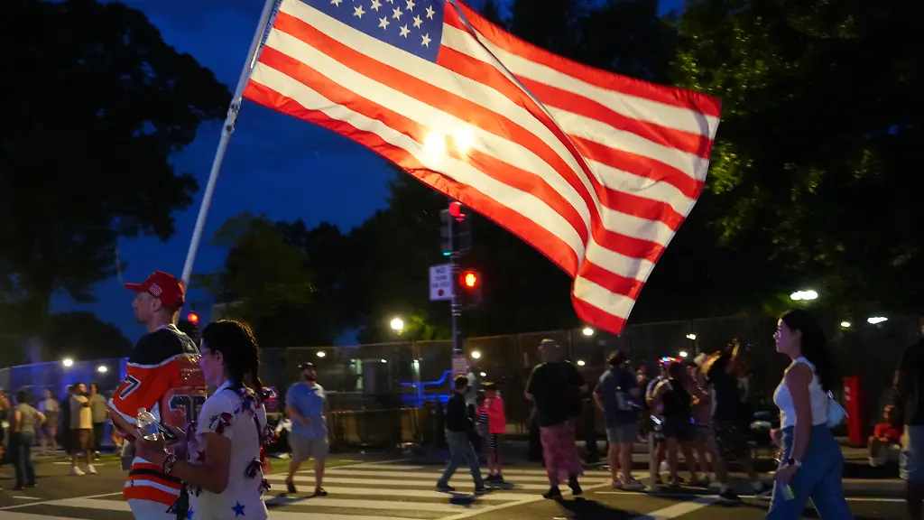 Evakuierung der National Mall während Unwetter am Unabhängigkeitstag
