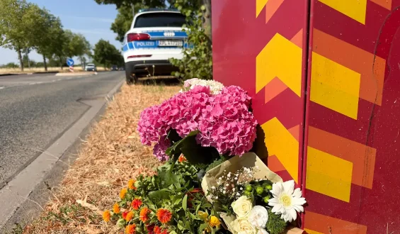 Kanzler Merz spricht mit Familie des getöteten Studenten in Trier