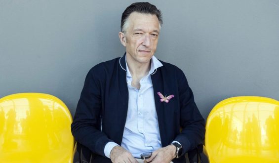 Lukas Bärfuss: Eine Kindheit ohne Liebe