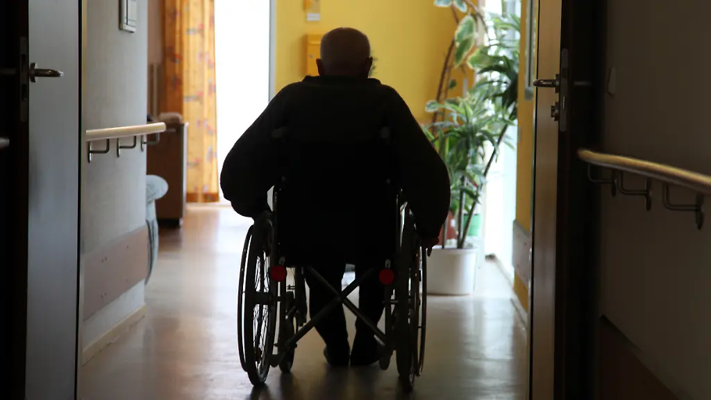 Pflegeheimbewohner tragen steigende Eigenkosten