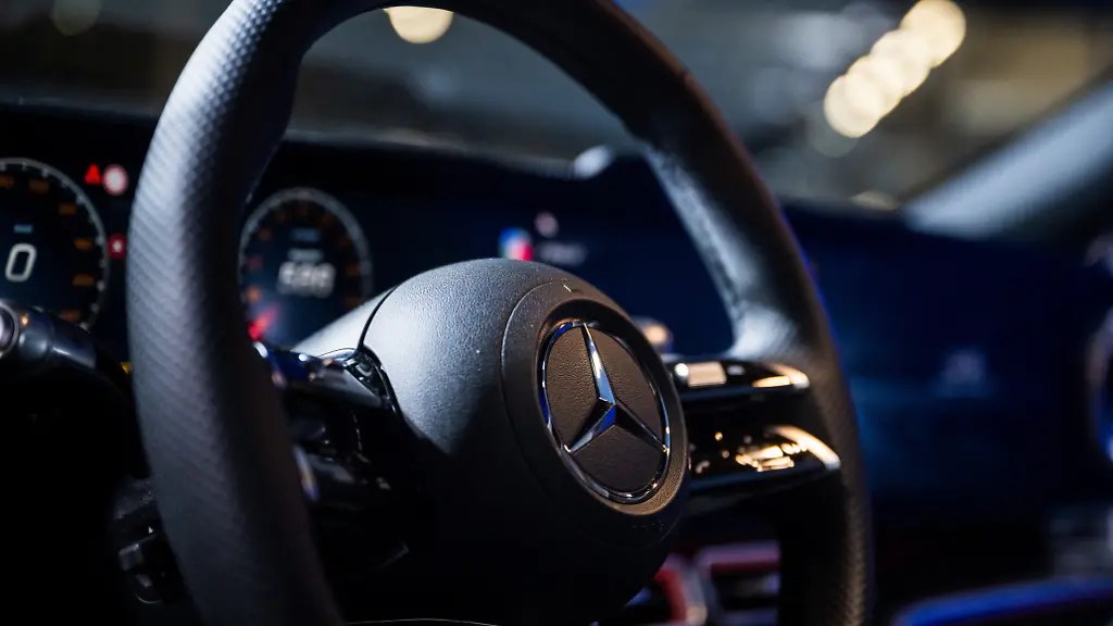 Mercedes-Benz steigert Gewinn trotz Absatzschwierigkeiten in China