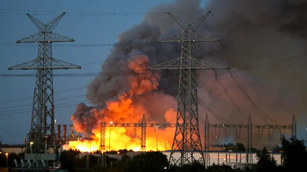 Großbrand auf dem Gelände von Salzgitter AG