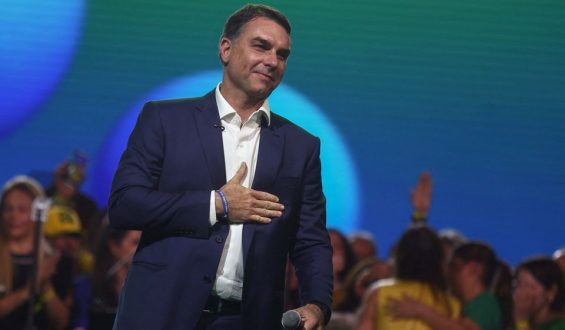 Flávio Bolsonaro zum Präsidentschaftskandidaten in Brasilien ernannt