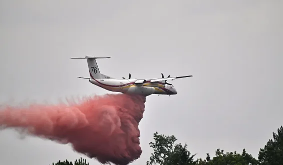 Macron meldet Fortschritte bei Waldbrand-Bekämpfung vor Hitzewelle