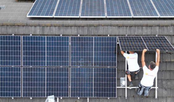 Folgen der neuen Energiegesetze für Solaranlagen und Windenergie