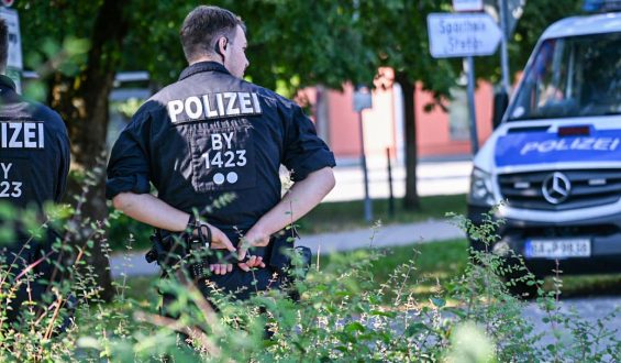 16-Jähriger unter Extremismusverdacht nach Messerangriff an Gymnasium in Schongau