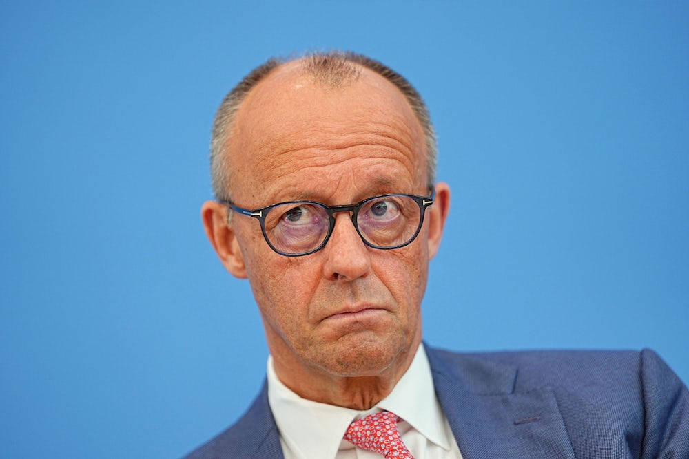 Sommerbilanz des Kanzlers: Herausforderungen und Stabilität