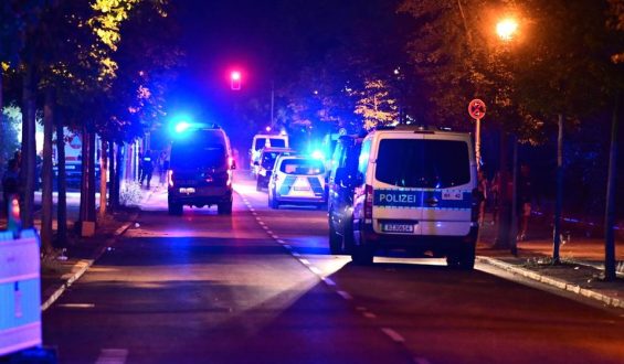 Eilmeldung: Vorzeitiger Abbruch des Christopher Street Day in Berlin