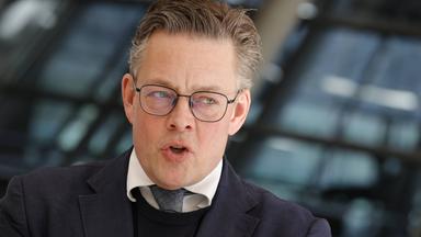 Debatte über Sicherheitsrisiken bei möglicher AfD-Regierung