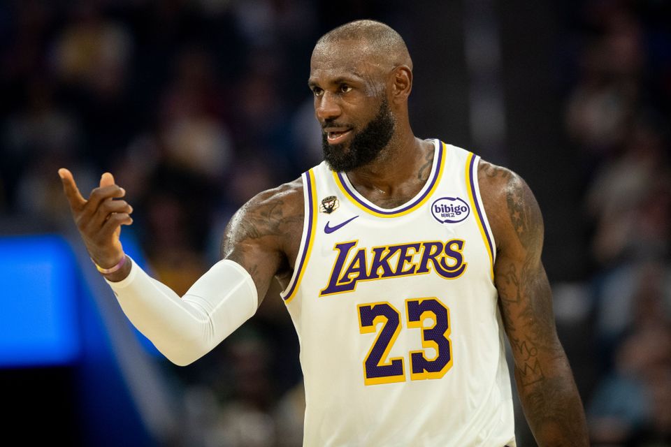 LeBron James wechselt von den Lakers zu den 76ers