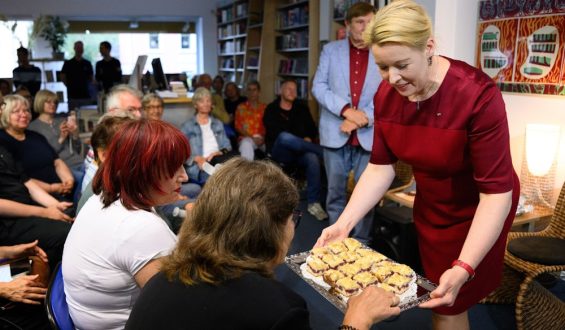 Franziska Giffeys Kochbuch und eine Buchhandlung im Wandel der Zeit