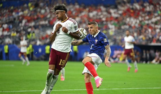 Lucas Digne äußert sich zur Niederlage im Titelkampf