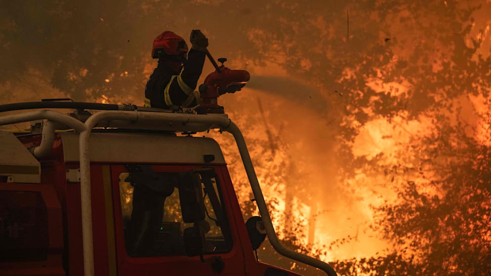 Waldbrände bedrohen Bordeaux und führen zu Notstand in Spanien