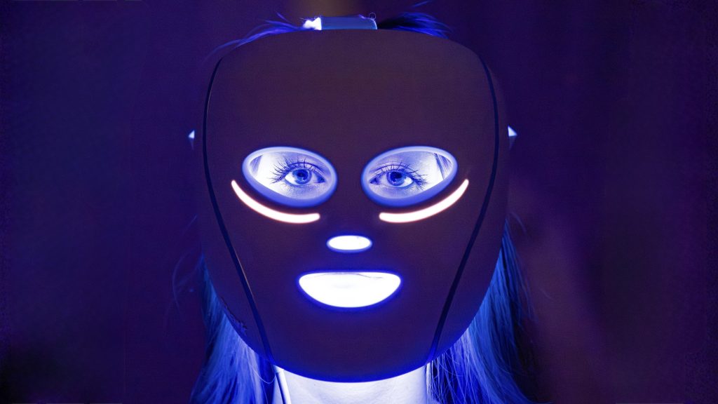 Shark CryoGlow: LED-Lichttherapie und Kühlung im Praxistest
