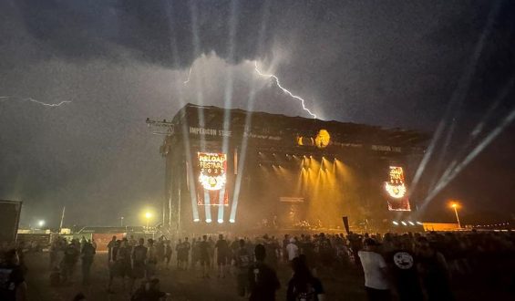 Wie extrem Wetterbedingungen die Festivalsaison 2026 beeinflussen