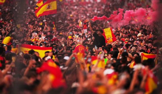Fußball-Weltmeisterschaft 2026: Triumph für Spanien und Diskussionen danach