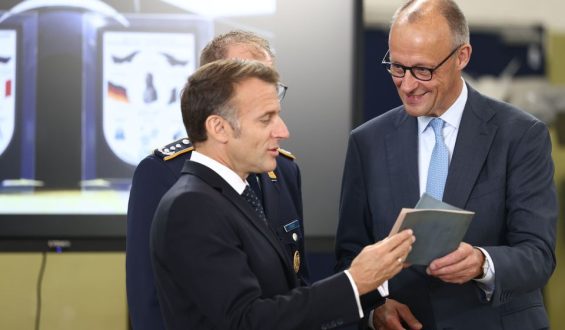 Friedrich Merz: Herausforderungen und Sommerlektüre