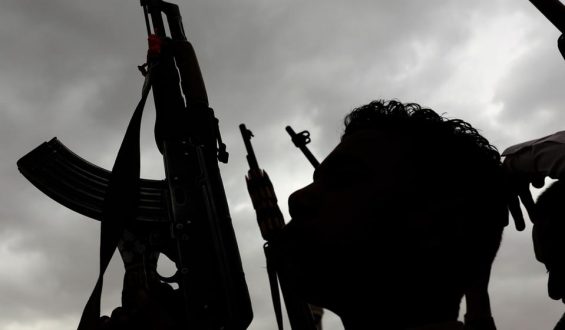 Jemenitische Huthi-Miliz greift saudische Tanker im Roten Meer an