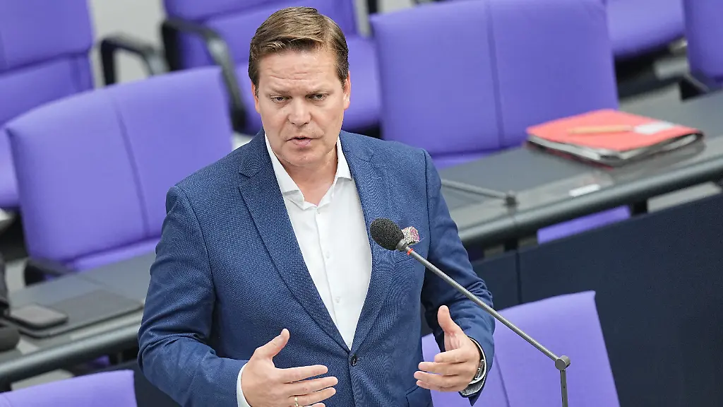 Kritik an Kanzler Merz: Ehemaliger Staatssekretär äußert Unzufriedenheit