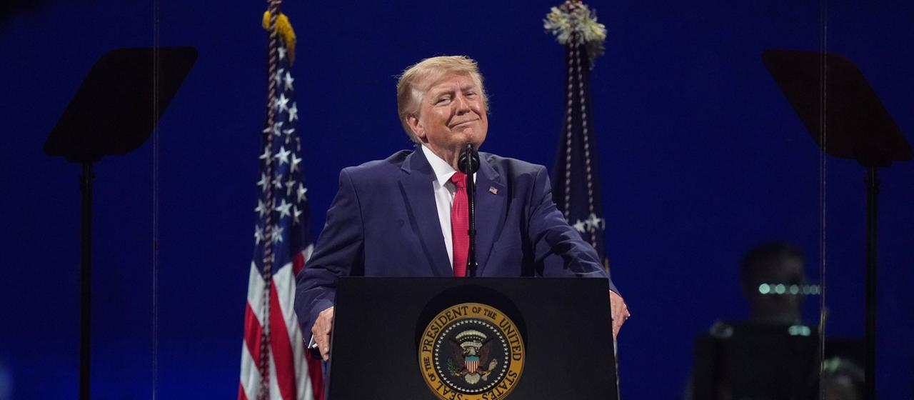 Trump bei US-Jubiläum: „Wir werden immer die Besten sein“