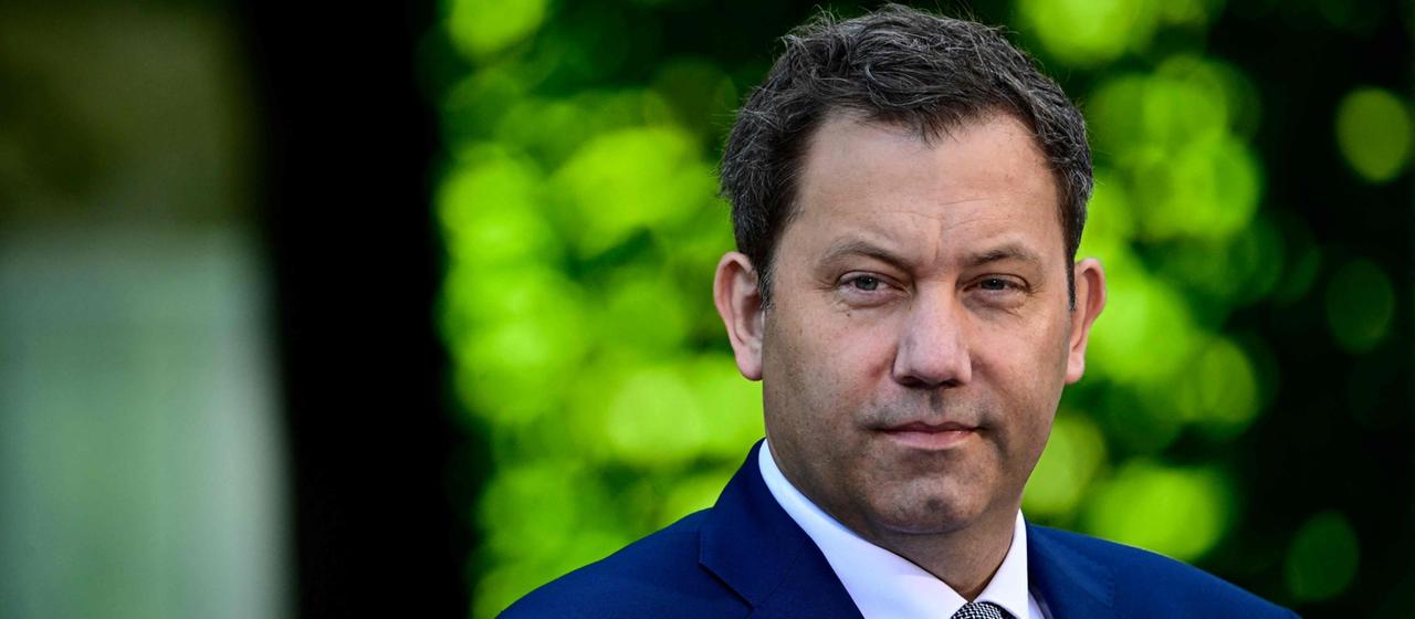 Bundesfinanzminister Klingbeil plant höhere Ausgaben und neue Schulden