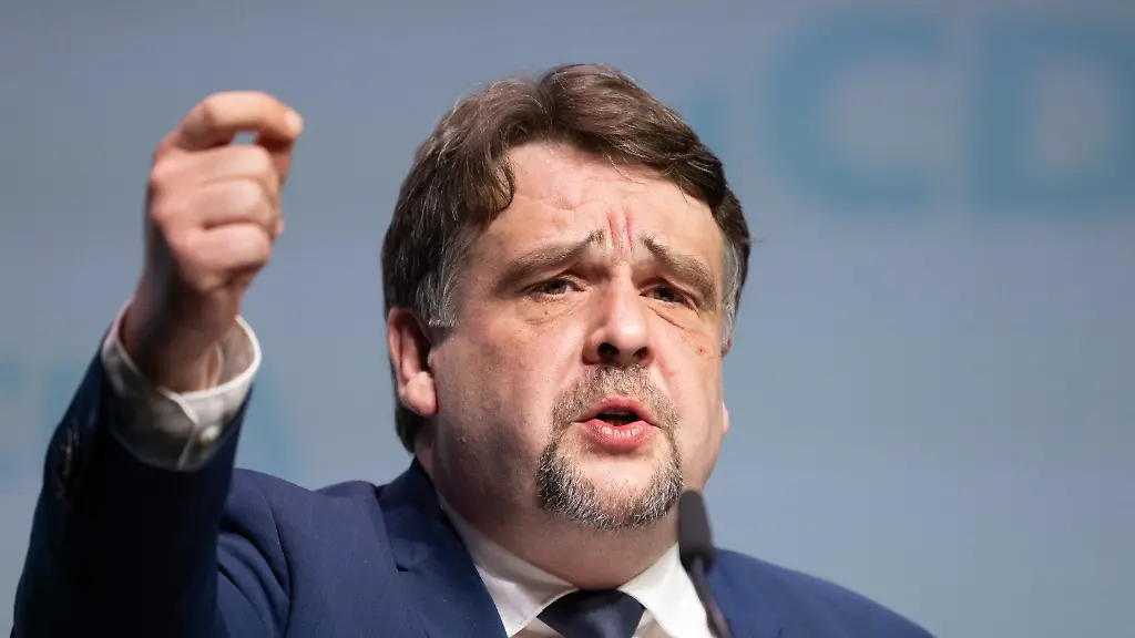 Debatte um Rentenpläne: CDU-Sozialflügel im Konflikt mit Führung